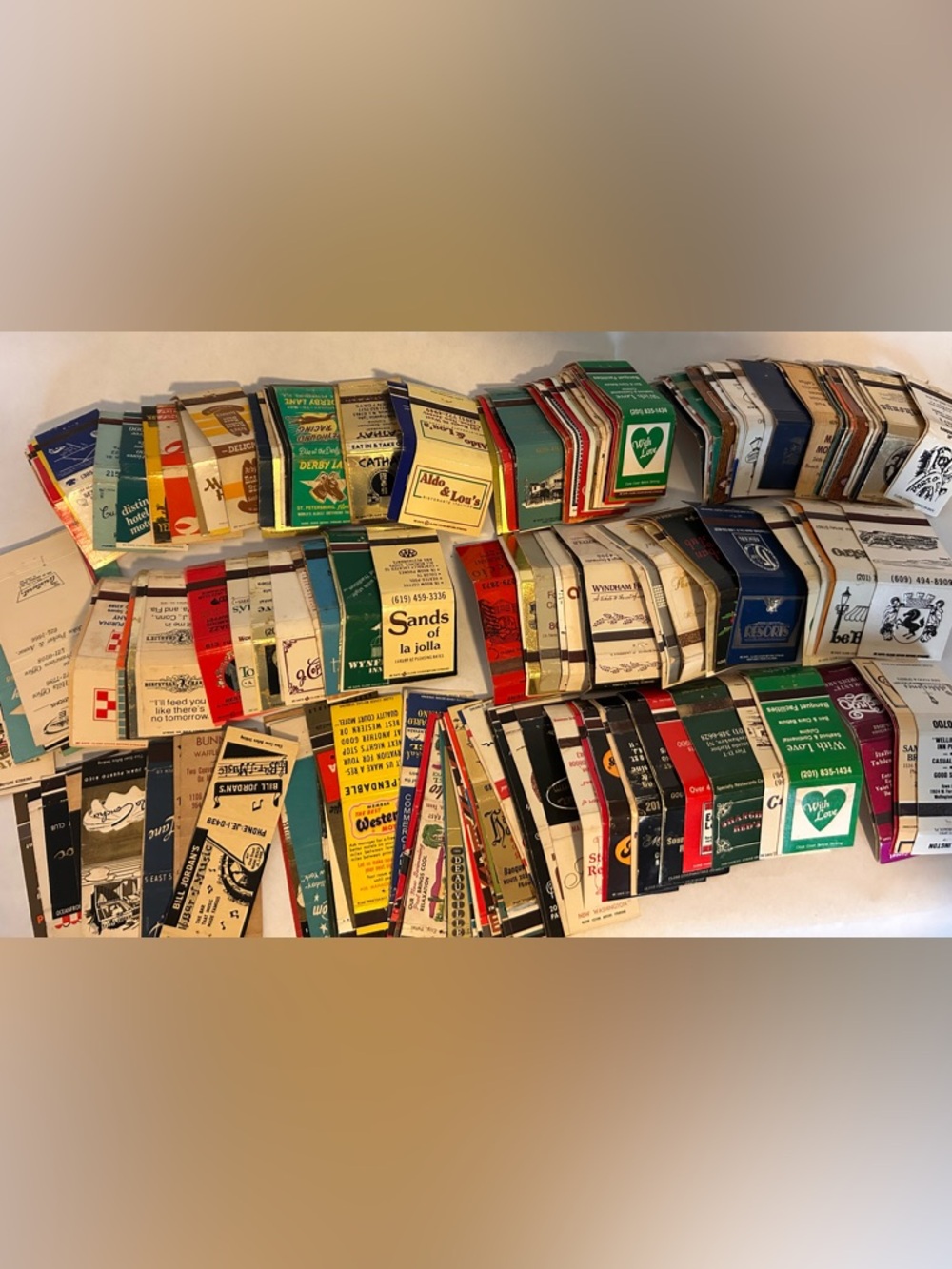 Lot of 200 Vintage Matchbook Covers Hotels Bars Advertising Restaurant Travel